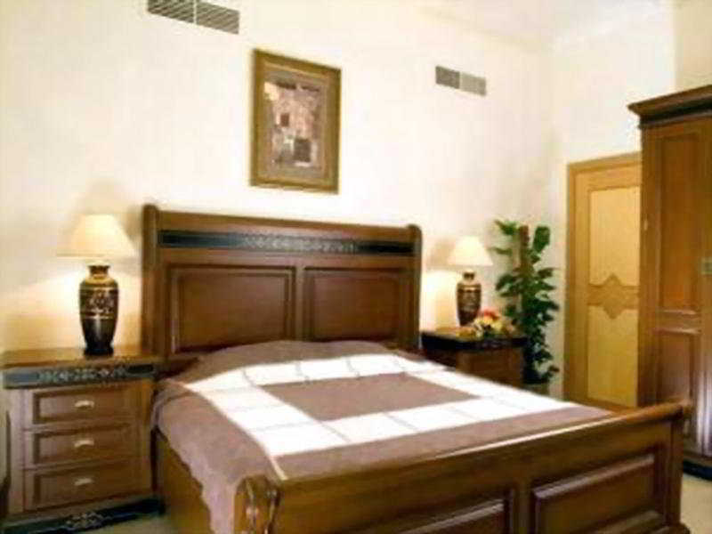 Al Khobar Plaza Apartment Manama Room photo